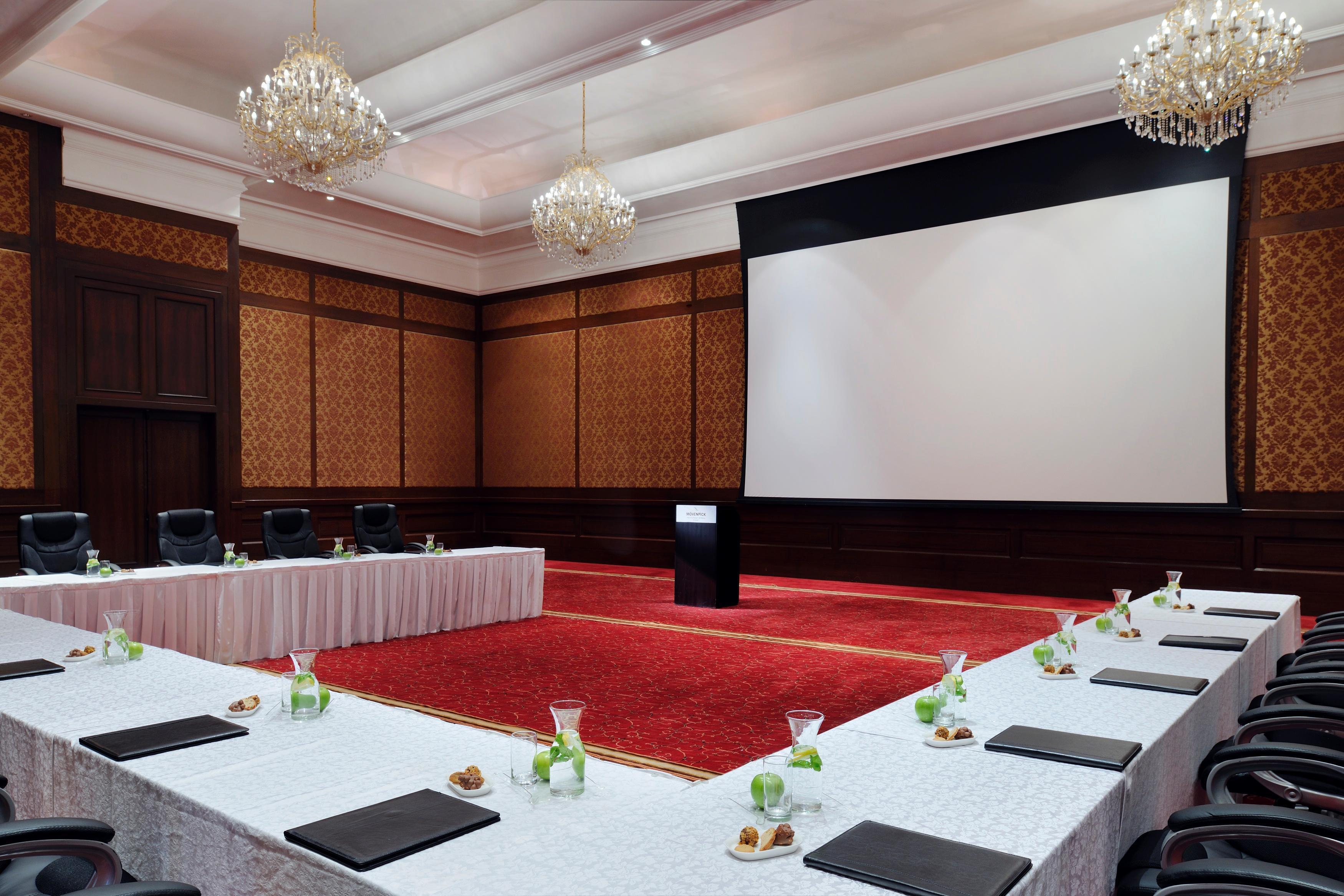 Moevenpick Hotel & Resort Al Bida'A Salmiya Dış mekan fotoğraf The meeting room