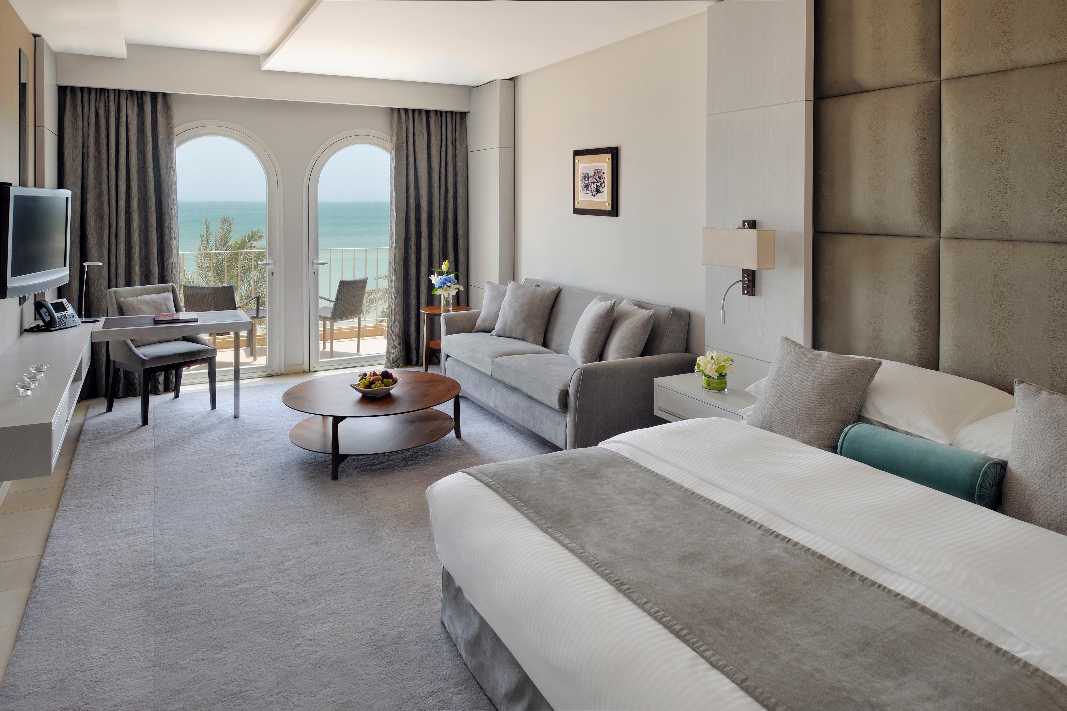 Moevenpick Hotel & Resort Al Bida'A Salmiya Dış mekan fotoğraf Deluxe Room
